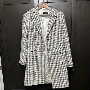 Laundry my Shelli Segal Black and White Houndstooth coat M